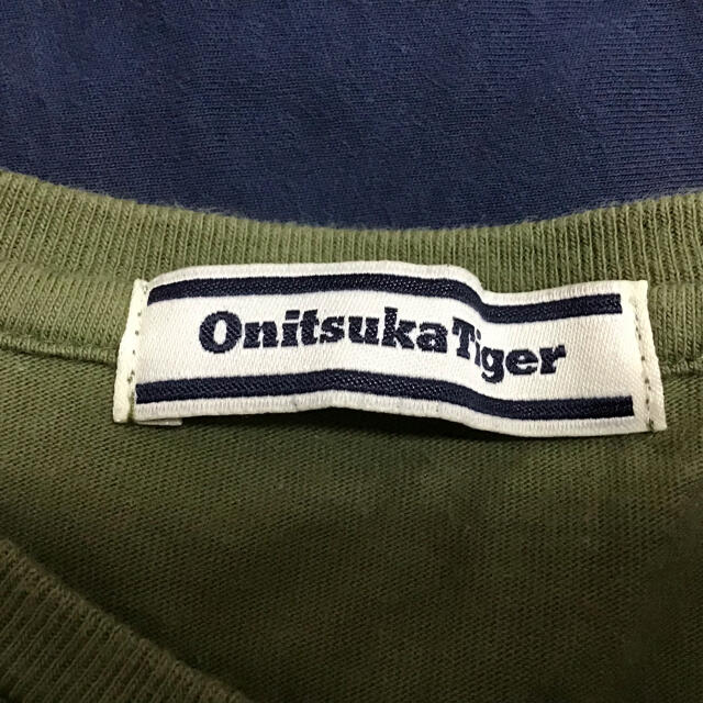 Onitsuka Tiger(オニツカタイガー)のOnitsuka Tiger オニツカタイガー Tシャツ M モスグリーン　深緑 メンズのトップス(Tシャツ/カットソー(半袖/袖なし))の商品写真