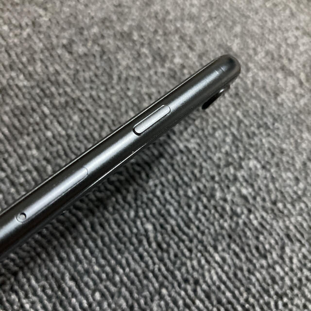 【超美品】iPhone SE 第2世代ブラック64GB SIMフリー 6