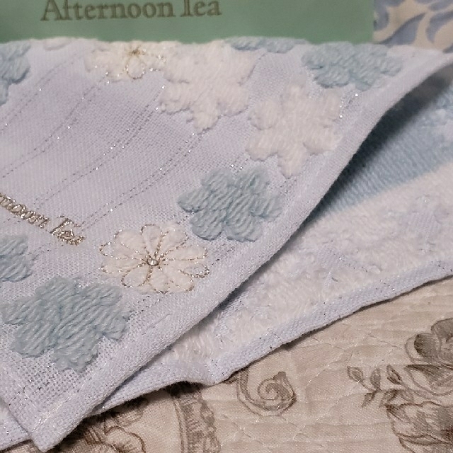 AfternoonTea(アフタヌーンティー)のE様おまとめ　アフタヌーンティー　ハンドタオル　シャネルショルダー斜め掛けバッグ レディースのファッション小物(ハンカチ)の商品写真