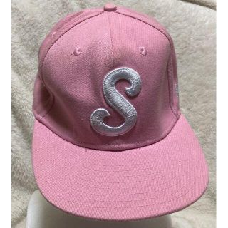 お見舞い レアカラー 淡いピンク 女性にも Stussy ステューシー Sロゴ キャップ Kakaku Kaitei Kanematsuusa Com