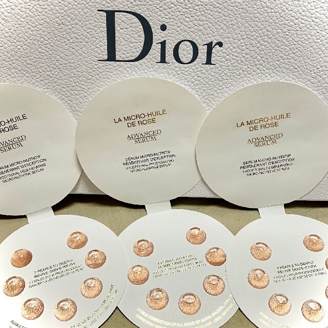 Christian Dior(クリスチャンディオール)の最新版　プレステージ　マイクロ　ユイルドローズ　セラム　ディオール　美容液 コスメ/美容のスキンケア/基礎化粧品(美容液)の商品写真