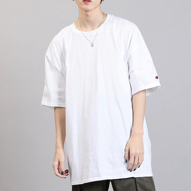 Champion(チャンピオン)の【新品】×【大人気】XL ゆるだぼ チャンピオン tシャツ 白T ホワイト 王道 メンズのトップス(Tシャツ/カットソー(半袖/袖なし))の商品写真