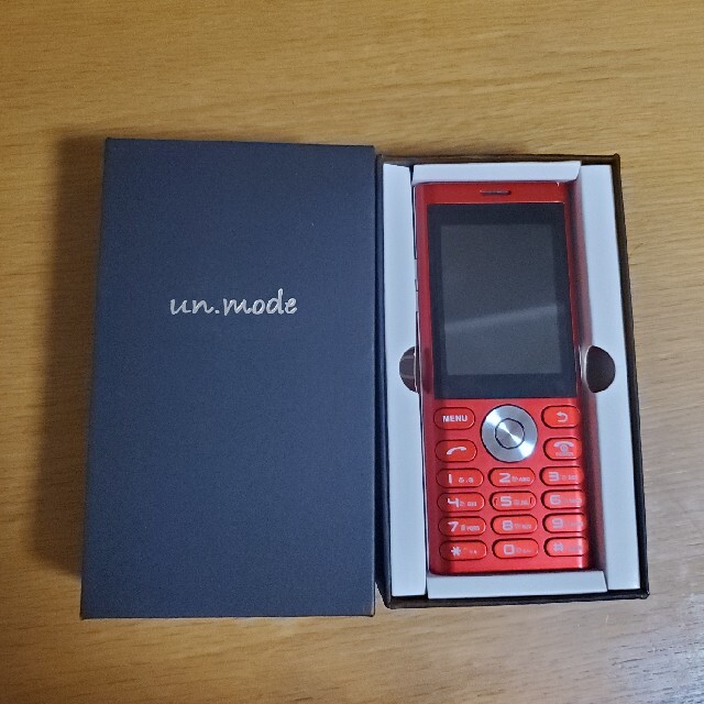 UNMODE(アンモード) un.mode phone01 スマホ/家電/カメラのスマートフォン/携帯電話(携帯電話本体)の商品写真