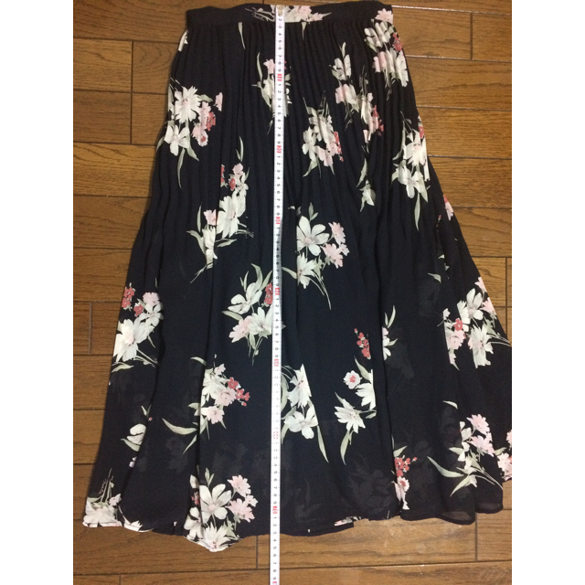 Noela(ノエラ)の花柄シフォンスカート レディースのスカート(ロングスカート)の商品写真