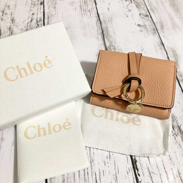 大人気！人気色！】Chloe クロエ アルファベット ミニ 財布 ピンク