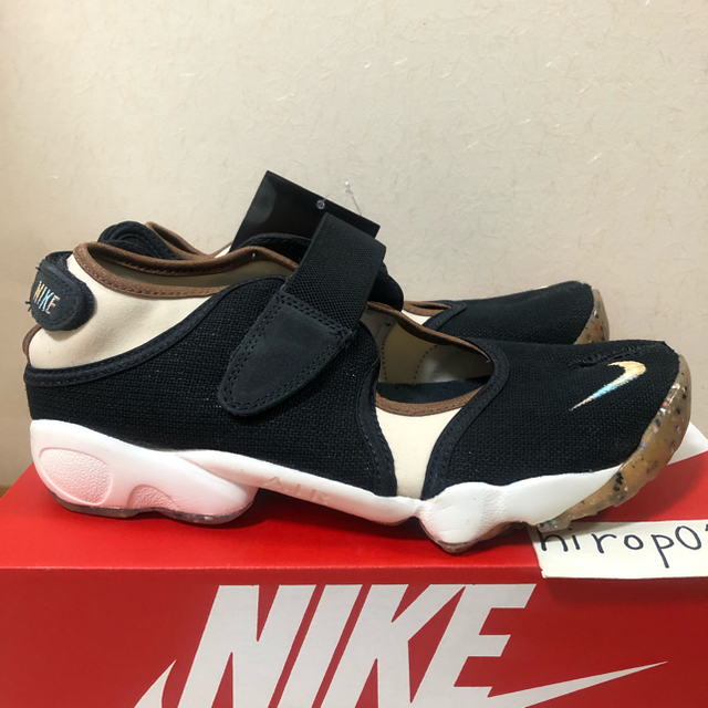 NIKE(ナイキ)のナイキ エア リフト NIKE WMNS AIR RIFT 26.0cm レディースの靴/シューズ(サンダル)の商品写真