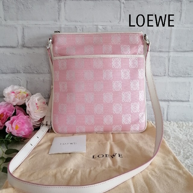 美品♥LOEWE  ロエベ♥ショルダーバッグ　アナグラム　ピンク/白