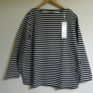 コモリ(COMOLI)のCOMOLI ボーダー ボートネック NIOR/ECRO M01-05004(Tシャツ/カットソー(七分/長袖))