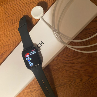 アップルウォッチ(Apple Watch)のApple Watch 未使用に近い(腕時計(デジタル))