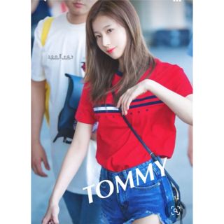 トミーヒルフィガー(TOMMY HILFIGER)の売り切れ❗️TWICEサナちゃん着用★TOMMY HILFIGER Tシャツ(Tシャツ(半袖/袖なし))