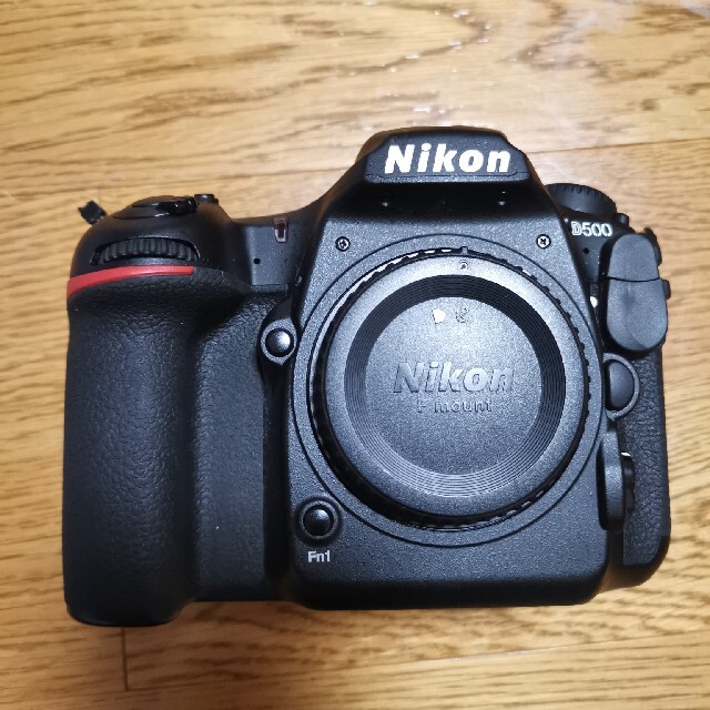 Nikon D500 AF-S nikkor  16-80 f2.8-4 VR  スマホ/家電/カメラのカメラ(デジタル一眼)の商品写真