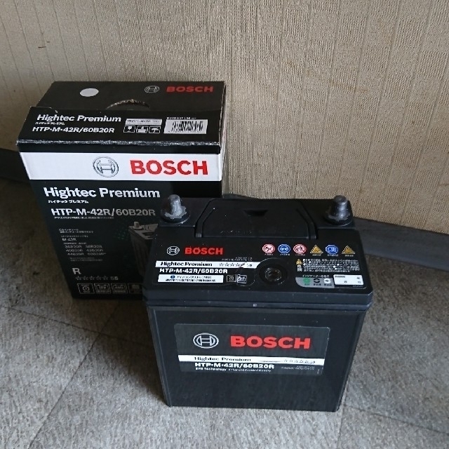 BOSCH(ボッシュ)のBOSCHハイテックプレミアムバッテリー  HTP-M-42R/60B20R 自動車/バイクの自動車/バイク その他(その他)の商品写真