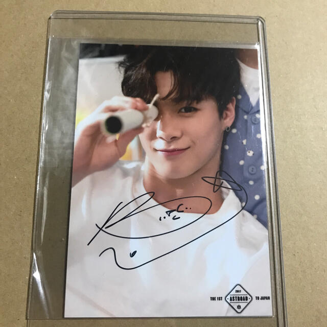 売切り特価 ASTRO ムンビン 直筆 サイン入り写真 生写真 アストロ