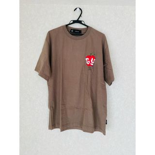 アンダーカバー(UNDERCOVER)の送料込み GU×UNDERCOVER グラフィックロゴT  Lサイズ ベージュ (Tシャツ/カットソー(半袖/袖なし))