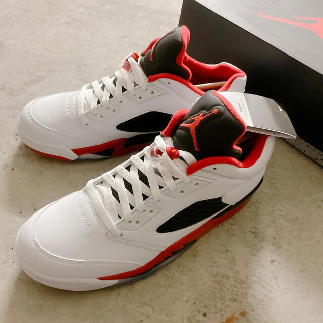 Air Jordan 5 retro low 新品