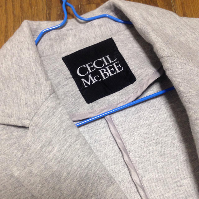 CECIL McBEE(セシルマクビー)のセシルマクビーのジャケット レディースのジャケット/アウター(テーラードジャケット)の商品写真