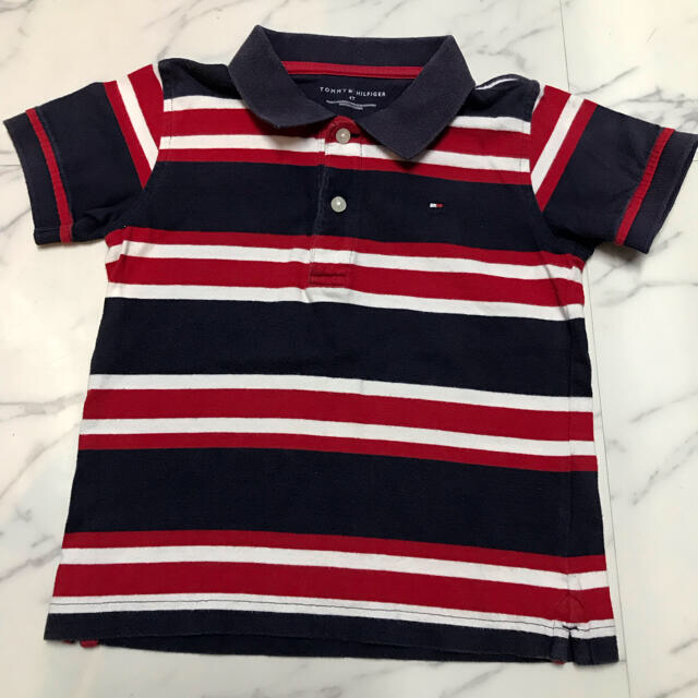 TOMMY HILFIGER(トミーヒルフィガー)のトミーヒルフィガー  ポロシャツ　4歳　100〜110センチ キッズ/ベビー/マタニティのキッズ服男の子用(90cm~)(Tシャツ/カットソー)の商品写真