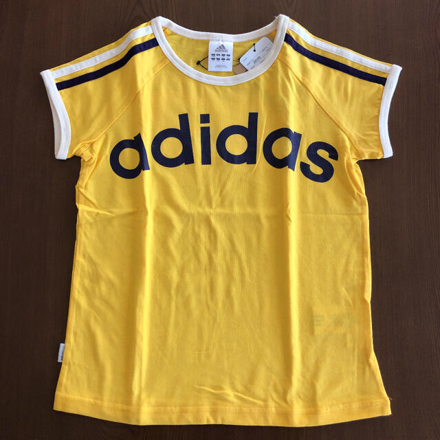 adidas(アディダス)の【新品未使用】アディダス　Tシャツ　150 キッズ/ベビー/マタニティのキッズ服男の子用(90cm~)(Tシャツ/カットソー)の商品写真