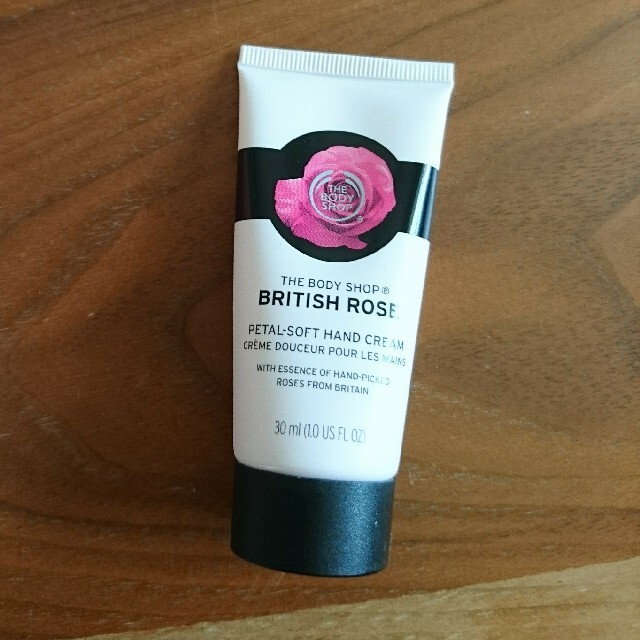 THE BODY SHOP(ザボディショップ)の値下げ！未使用 ハンドクリーム コスメ/美容のボディケア(ハンドクリーム)の商品写真