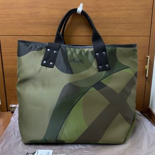 サカイ(sacai)のsacai x KAWS Tote  Camo Large (トートバッグ)