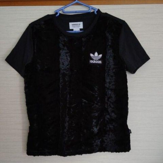 adidas(アディダス)のアディダス Tシャツ レディースのトップス(Tシャツ(半袖/袖なし))の商品写真