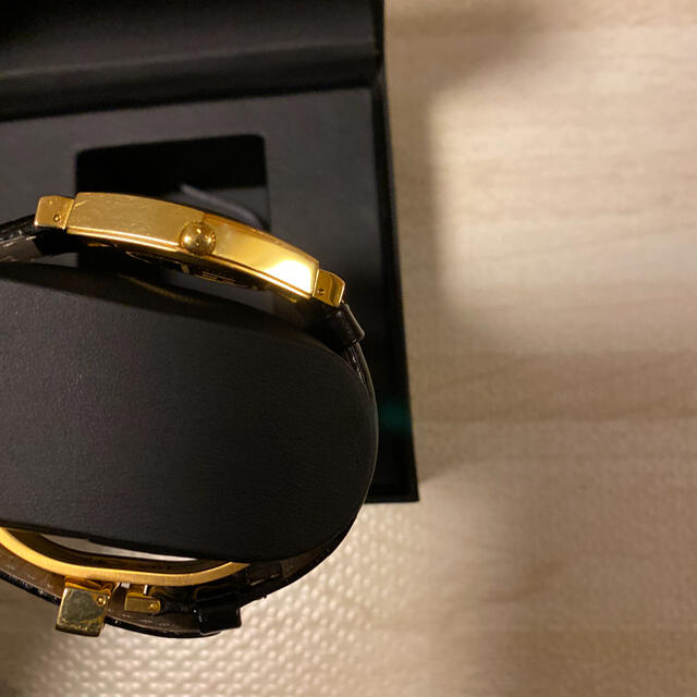 希少品! HAMILTON ベンチュラ H243010 ゴールド ブラック 金黒