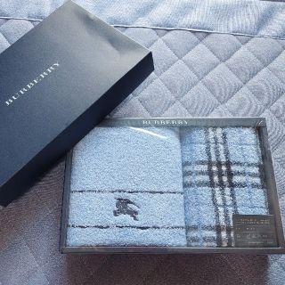 バーバリー(BURBERRY)の【訳あり！新品未使用品】BURBERRY タオル2枚セット(タオル/バス用品)