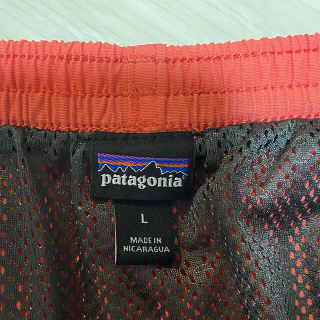 patagonia(パタゴニア)のPatagonia パタゴニア バギーズショーツ　ピンク メンズのパンツ(ショートパンツ)の商品写真