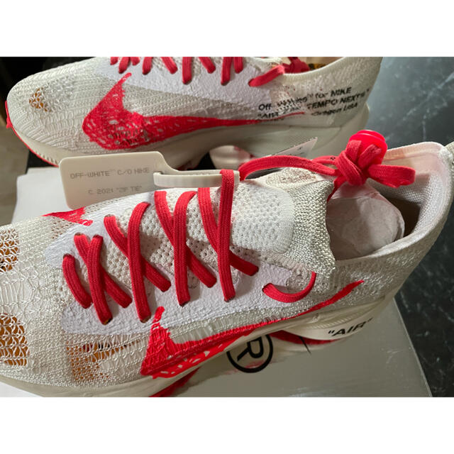 OFF-WHITE×NIKE AIR ZOOM TEMPO コラボ