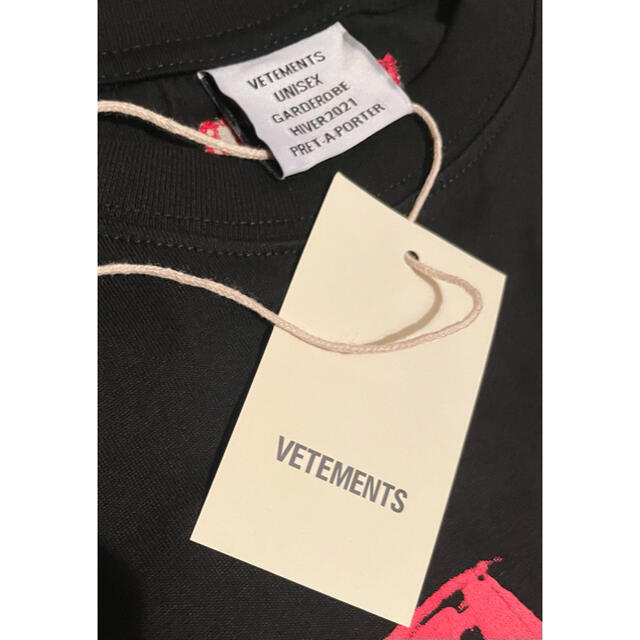 saintvêtement (saintv・tement)(サンベットモン)のVETEMENTS ワールドツアー Tシャツ メンズのトップス(Tシャツ/カットソー(半袖/袖なし))の商品写真