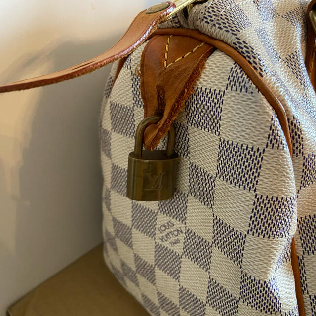 LOUIS VUITTON(ルイヴィトン)のルイヴィトン　ダミエ　アズール　30 レディースのバッグ(ハンドバッグ)の商品写真