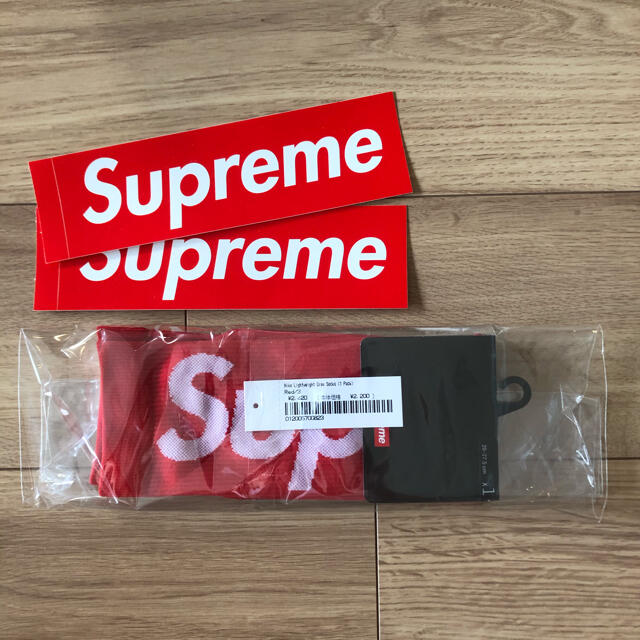 Supreme(シュプリーム)のSupreme®/Nike® Lightweight Crew Socks  メンズのレッグウェア(ソックス)の商品写真