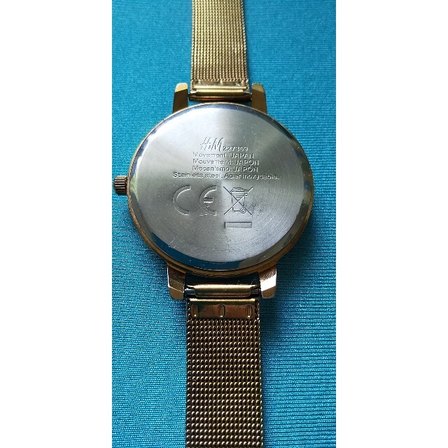 H&M(エイチアンドエム)のH&M 電池新品 ゴールド レディースウォッチ 7月27日交換済み レディースのファッション小物(腕時計)の商品写真