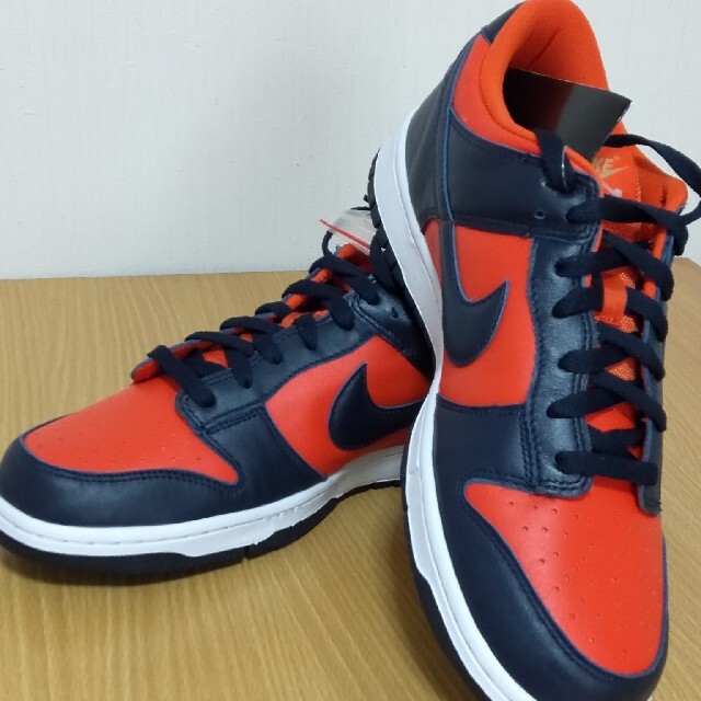 NIKE(ナイキ)のNIKE DUNK LOW SP Champ Colors 27.5cm メンズの靴/シューズ(スニーカー)の商品写真