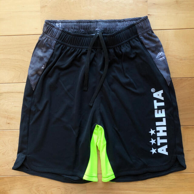 ATHLETA(アスレタ)のATHLETA アスレタジュニア半袖プラクティス上下セットbk160サイズ スポーツ/アウトドアのサッカー/フットサル(ウェア)の商品写真