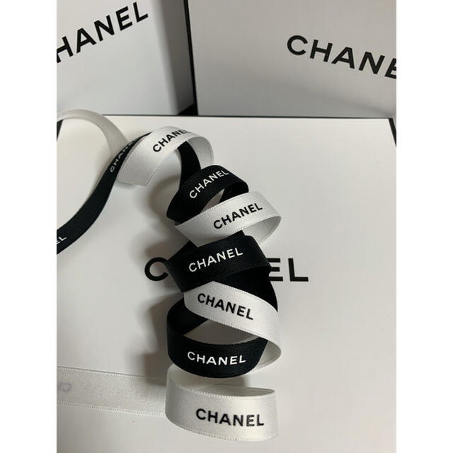 CHANEL(シャネル)の1.5cm幅 CHANEL ラッピング リボン  インテリア/住まい/日用品のオフィス用品(ラッピング/包装)の商品写真