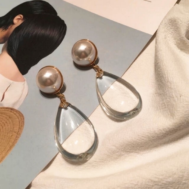 ꫛꫀꪝ◇インポートピアス◇ラスト1点◇パール×クリアクリスタル ...
