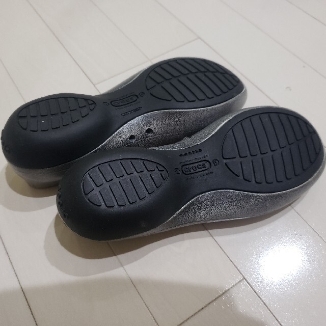 crocs(クロックス)の新品 クロックス フラットパンプス サイズW5 レディースの靴/シューズ(バレエシューズ)の商品写真