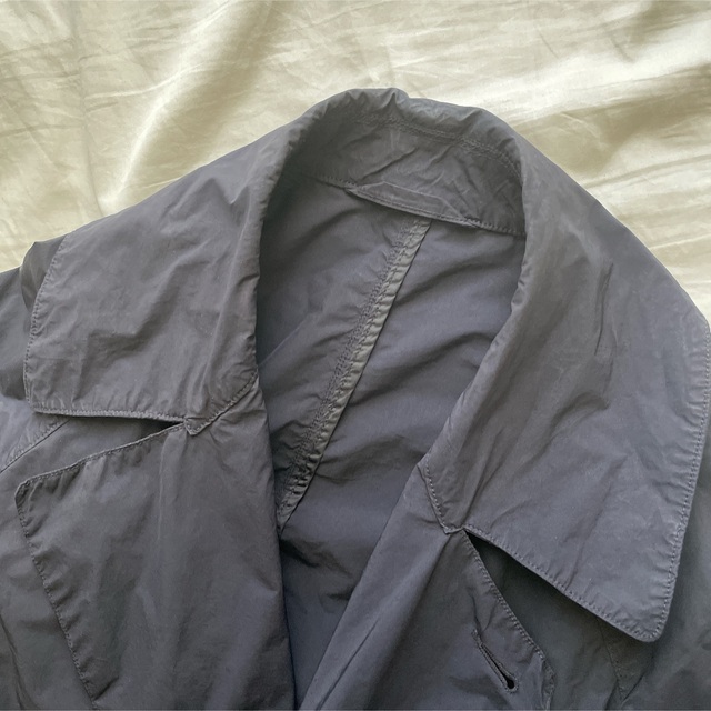 COMOLI(コモリ)のcomoli 製品染めタイロッケンコート　size2 ネイビー メンズのジャケット/アウター(トレンチコート)の商品写真