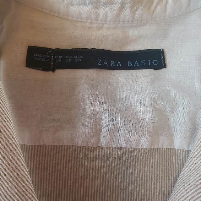 ZARA(ザラ)のZARA ブラウス XSサイズ レディースのトップス(シャツ/ブラウス(半袖/袖なし))の商品写真