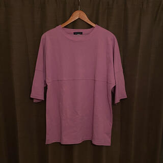 アーバンリサーチ(URBAN RESEARCH)の古着　アーバンリサーチ　くすみ　パープル　ピンク　tシャツ　(Tシャツ/カットソー(半袖/袖なし))
