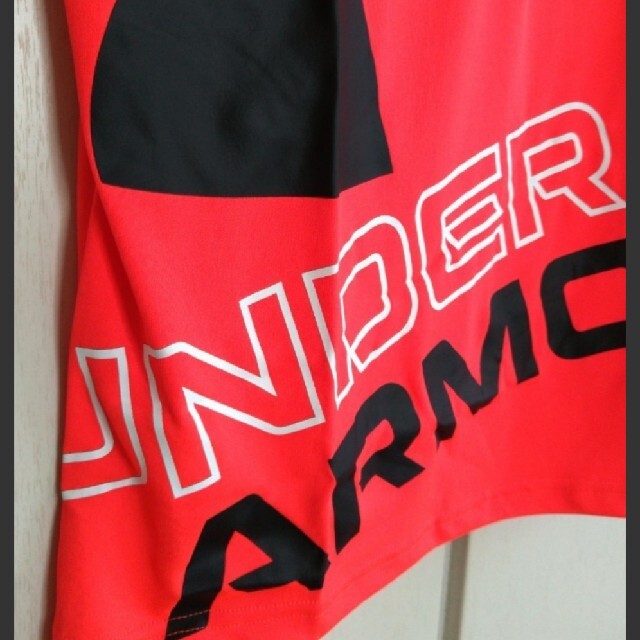 UNDER ARMOUR(アンダーアーマー)の新品！アンダーアーマー タンクトップ ノースリーブ 160 キッズ/ベビー/マタニティのキッズ服男の子用(90cm~)(Tシャツ/カットソー)の商品写真