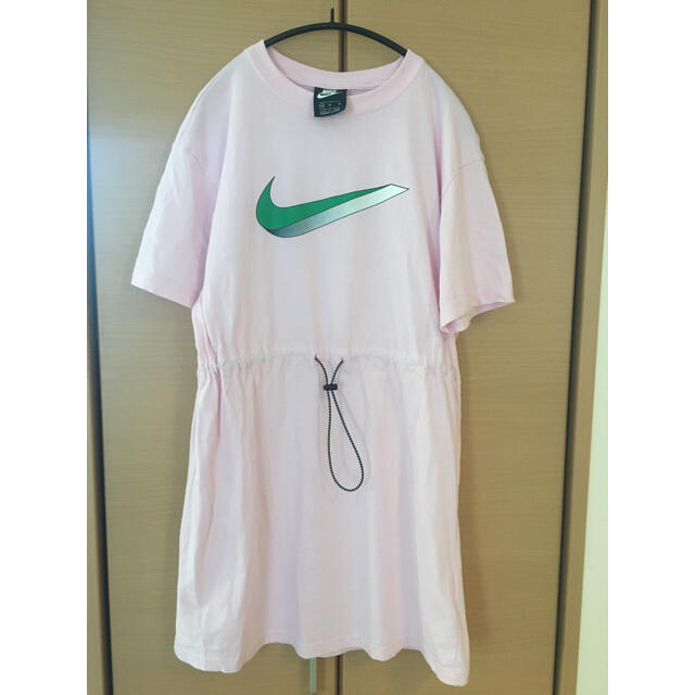 NIKE(ナイキ)のNIKE Tシャツ アイコン クラッシュ ドレス　M ピンク レディースのトップス(Tシャツ(半袖/袖なし))の商品写真