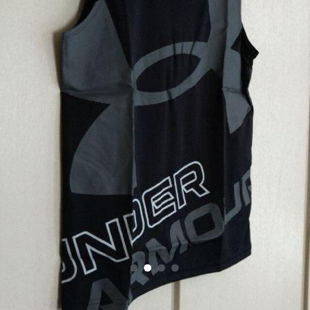 UNDER ARMOUR(アンダーアーマー)の新品！アンダーアーマー  160 タンクトップ ノースリーブ キッズ/ベビー/マタニティのキッズ服男の子用(90cm~)(Tシャツ/カットソー)の商品写真