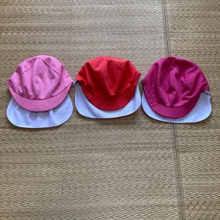 美品　幼稚園　日よけ付き帽子　体操帽子　3色セット(帽子)
