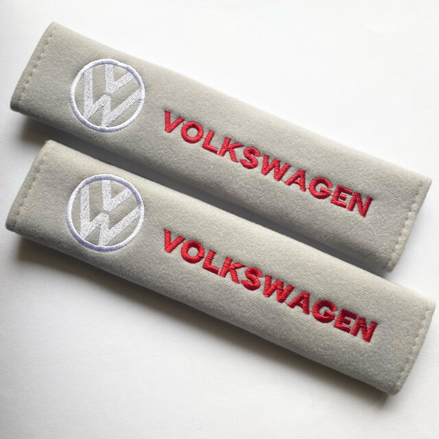 Volkswagen(フォルクスワーゲン)のvorkswargen フォルクスワーゲン シートベルトカバー　グレーver. 自動車/バイクの自動車(車内アクセサリ)の商品写真