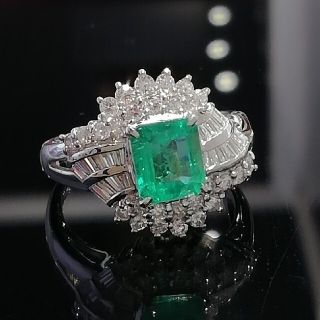 プラチナエメラルドリングPt900◻️エメラルド1.22ct✨ダイヤ0.80ct