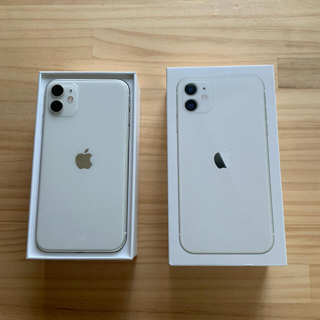 iPhone11 128GB SIMフリー　新品イヤホン・新品充電器・ケース付き