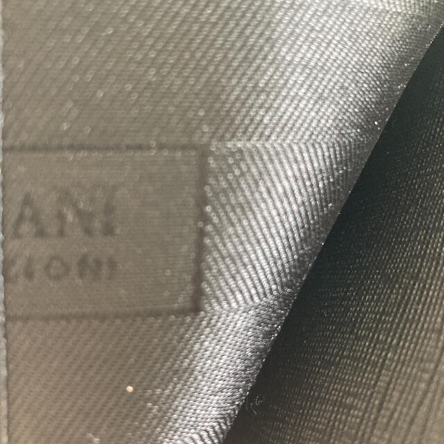 ARMANI COLLEZIONI(アルマーニ コレツィオーニ)のアルマーニ　名刺入れ　定期入れ　色々入れ メンズのファッション小物(名刺入れ/定期入れ)の商品写真