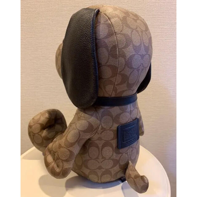 COACH(コーチ)の【完売・入手困難】PEANUTS X COACH スヌーピーコレクティブルドール エンタメ/ホビーのおもちゃ/ぬいぐるみ(ぬいぐるみ)の商品写真